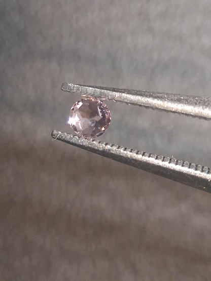 Natural Light Pink Tourmaline – Round Brilliant Faceted 0.061 Ct – Premium Loose Gemstone - Natural Gems Belgium