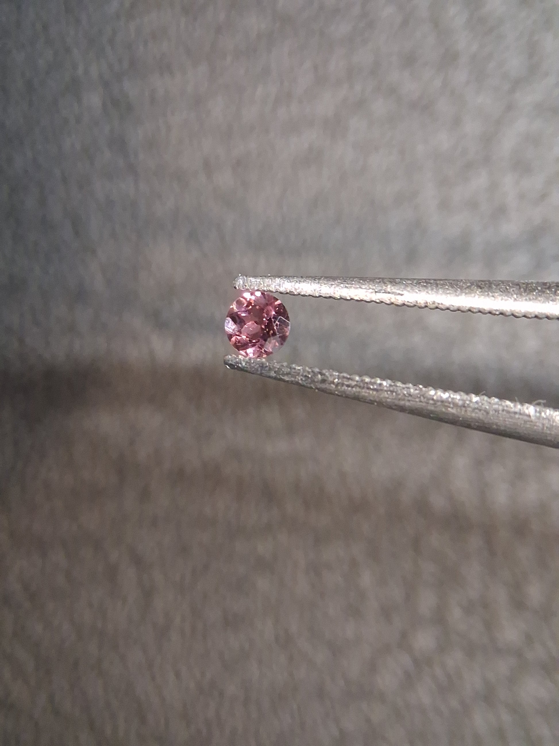 Natural Light Pink Tourmaline – Round Brilliant Faceted 0.057 Ct – Premium Loose Gemstone - Natural Gems Belgium