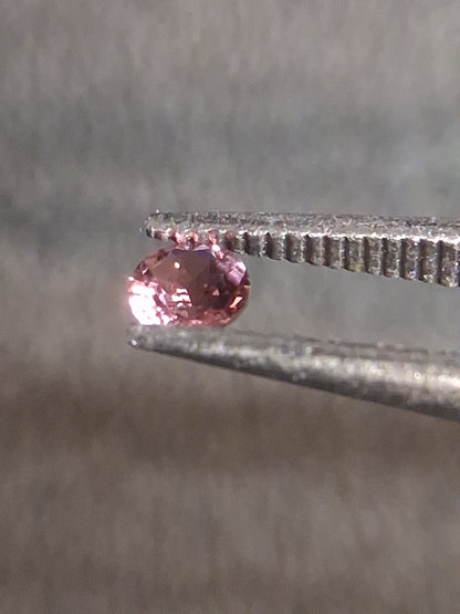Natural Light Pink Tourmaline – Round Brilliant Faceted 0.057 Ct – Premium Loose Gemstone - Natural Gems Belgium