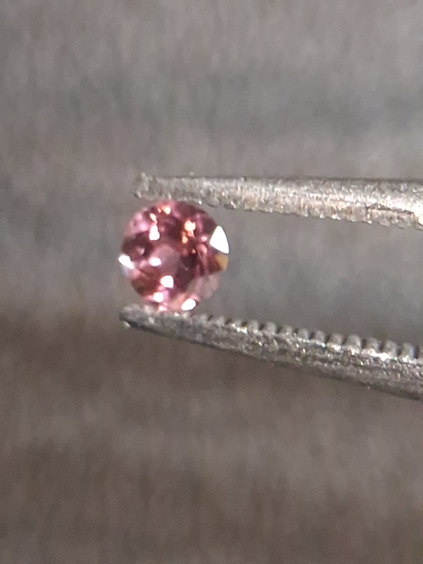 Natural Light Pink Tourmaline – Round Brilliant Faceted 0.057 Ct – Premium Loose Gemstone - Natural Gems Belgium