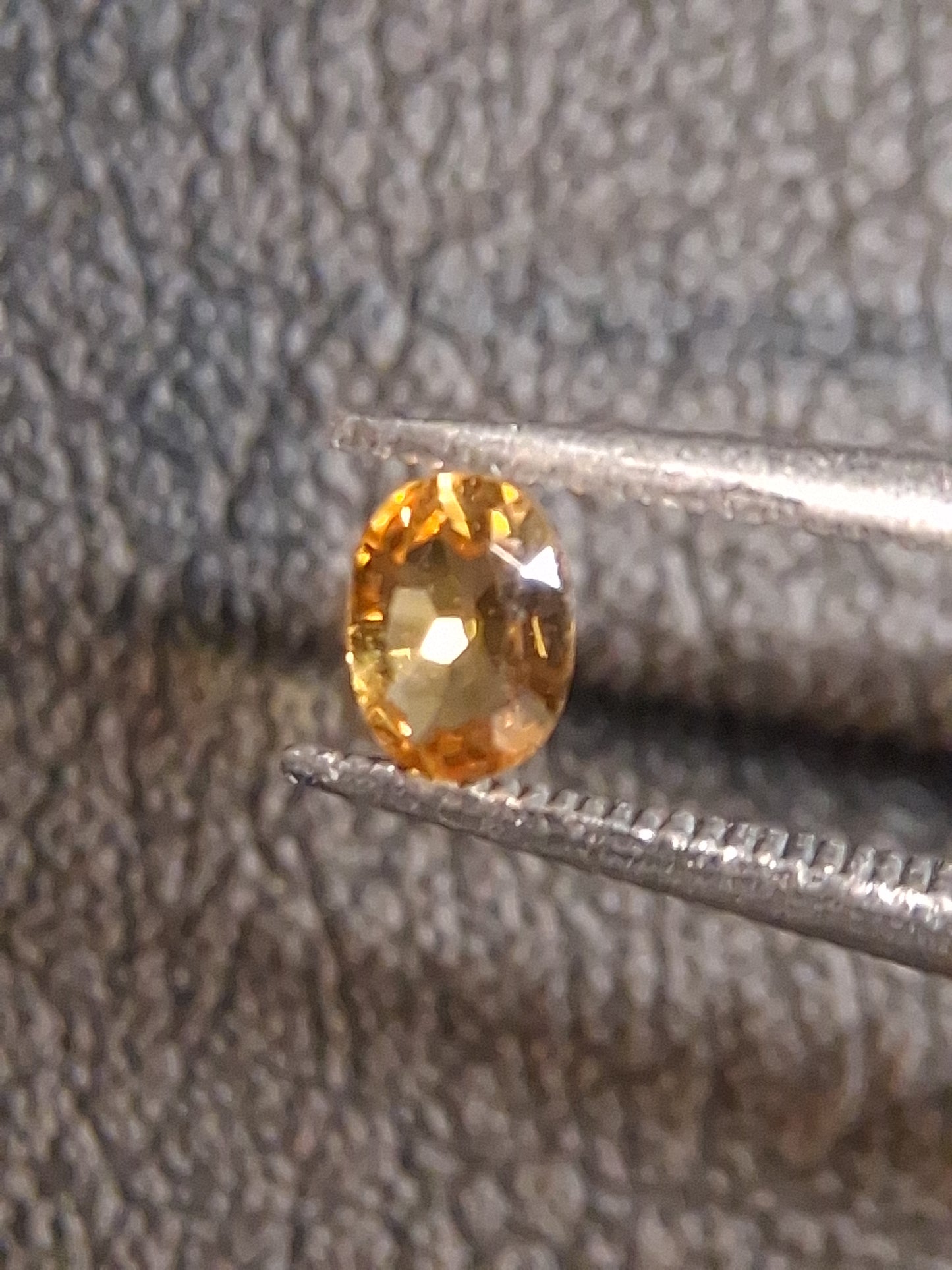 Natural Citrine – Faceted Oval Cut 3x4 mm 0.152 ct Golden Yellow | Loose Gemstone - Natural Gems Belgium