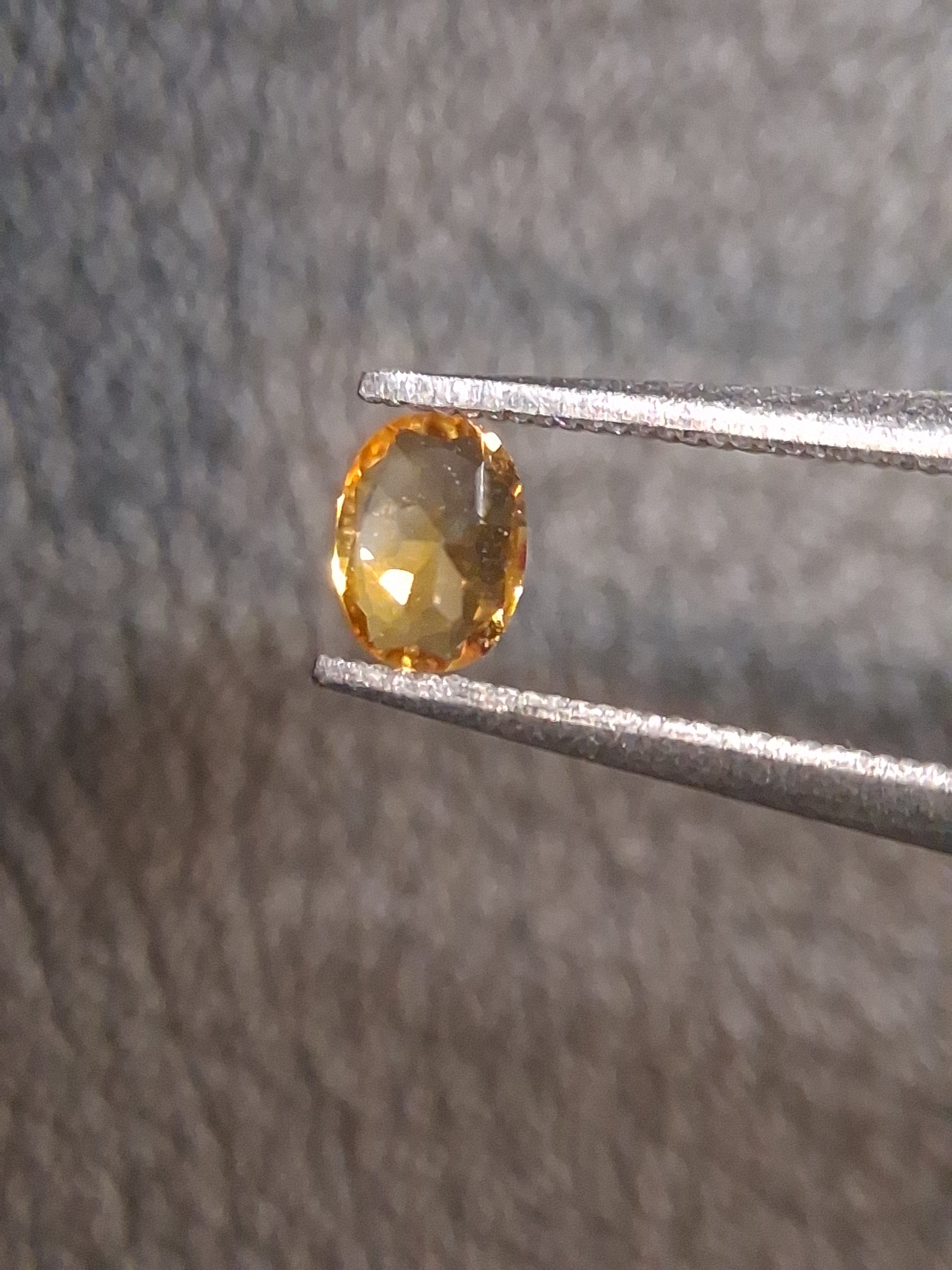 Natural Citrine – Faceted Oval Cut 3x4 mm 0.147 ct Golden Yellow | Loose Gemstone - Natural Gems Belgium