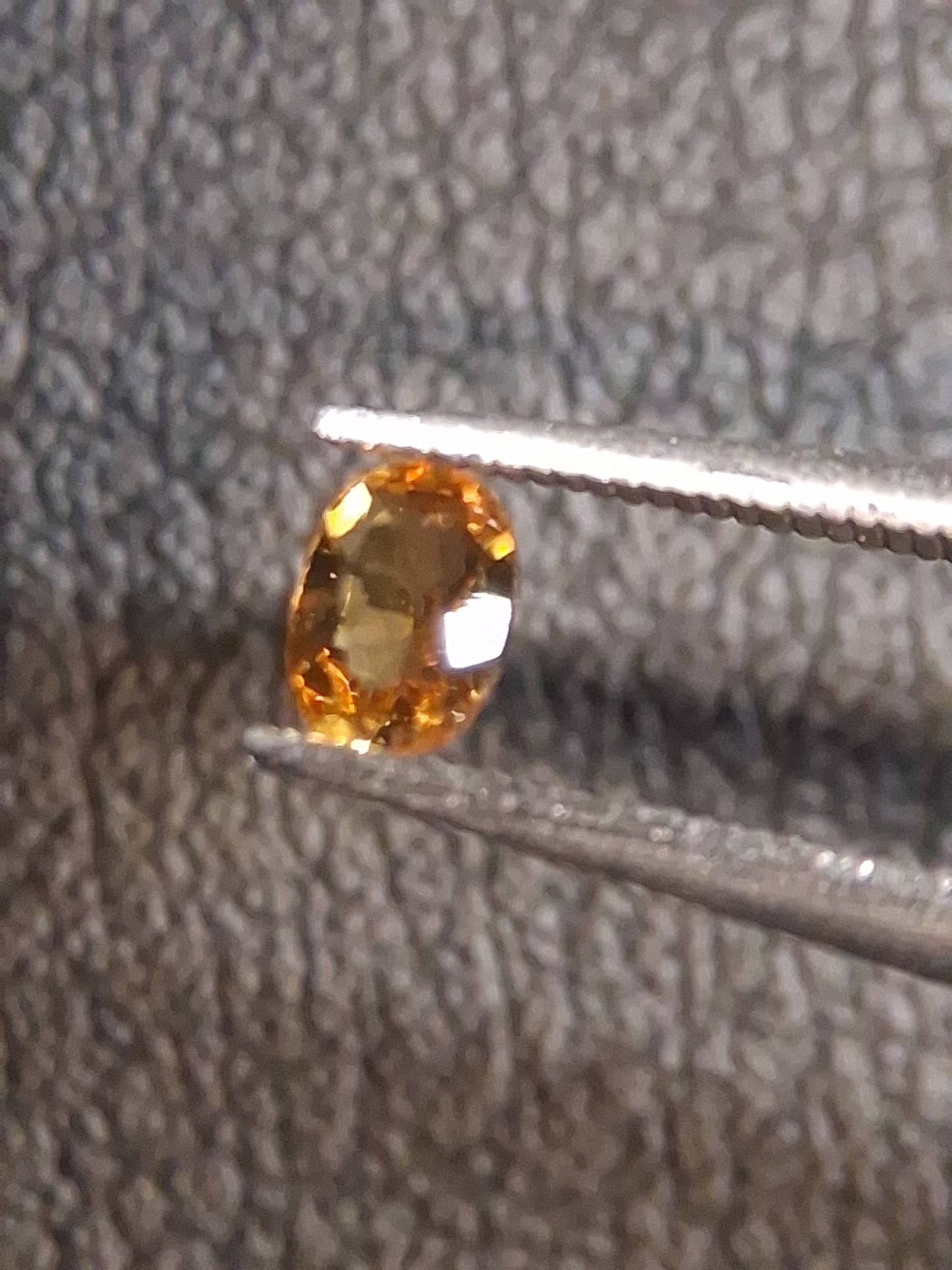 Natural Citrine – Faceted Oval Cut 3x4 mm 0.153 ct Golden Yellow | Loose Gemstone - Natural Gems Belgium
