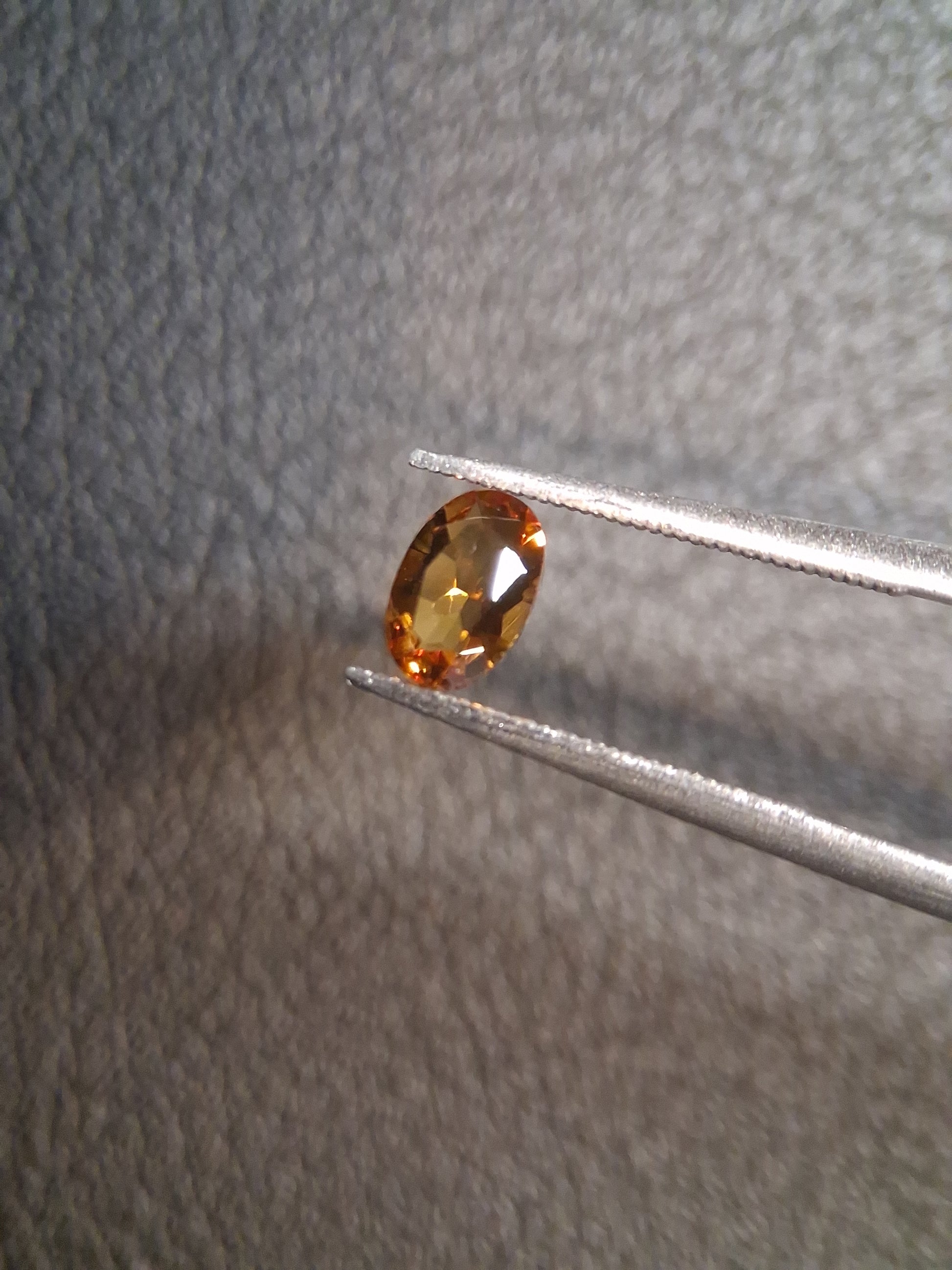 Natural Citrine – Faceted Oval Cut 4x6 mm 0.370 ct Honey Yellow | Loose Gemstone - Natural Gems Belgium