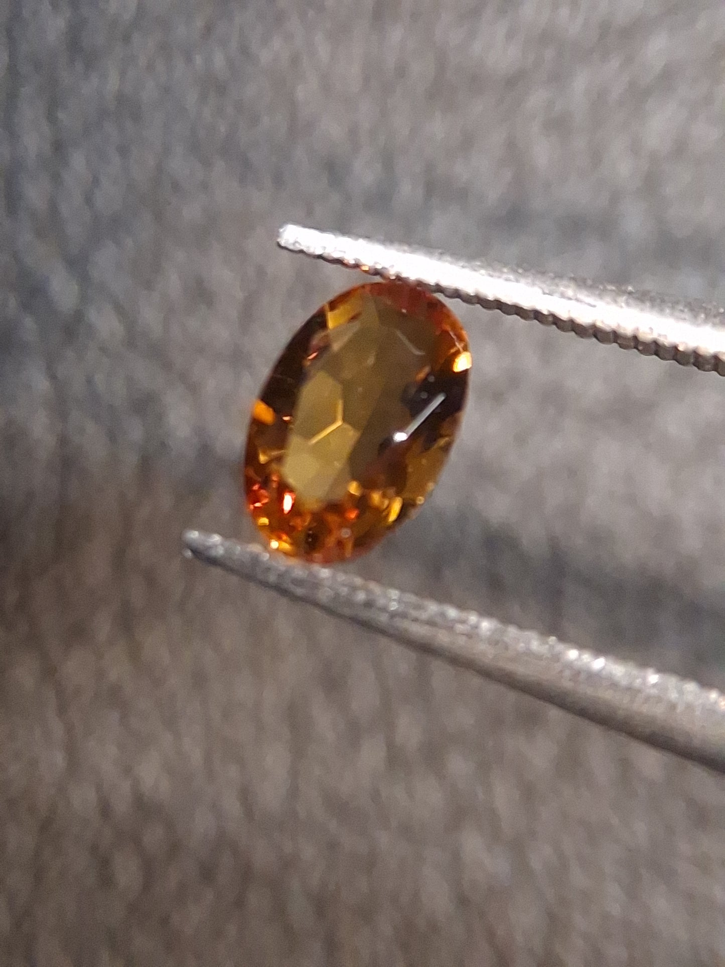 Natural Citrine – Faceted Oval Cut 4x6 mm 0.370 ct Honey Yellow | Loose Gemstone - Natural Gems Belgium
