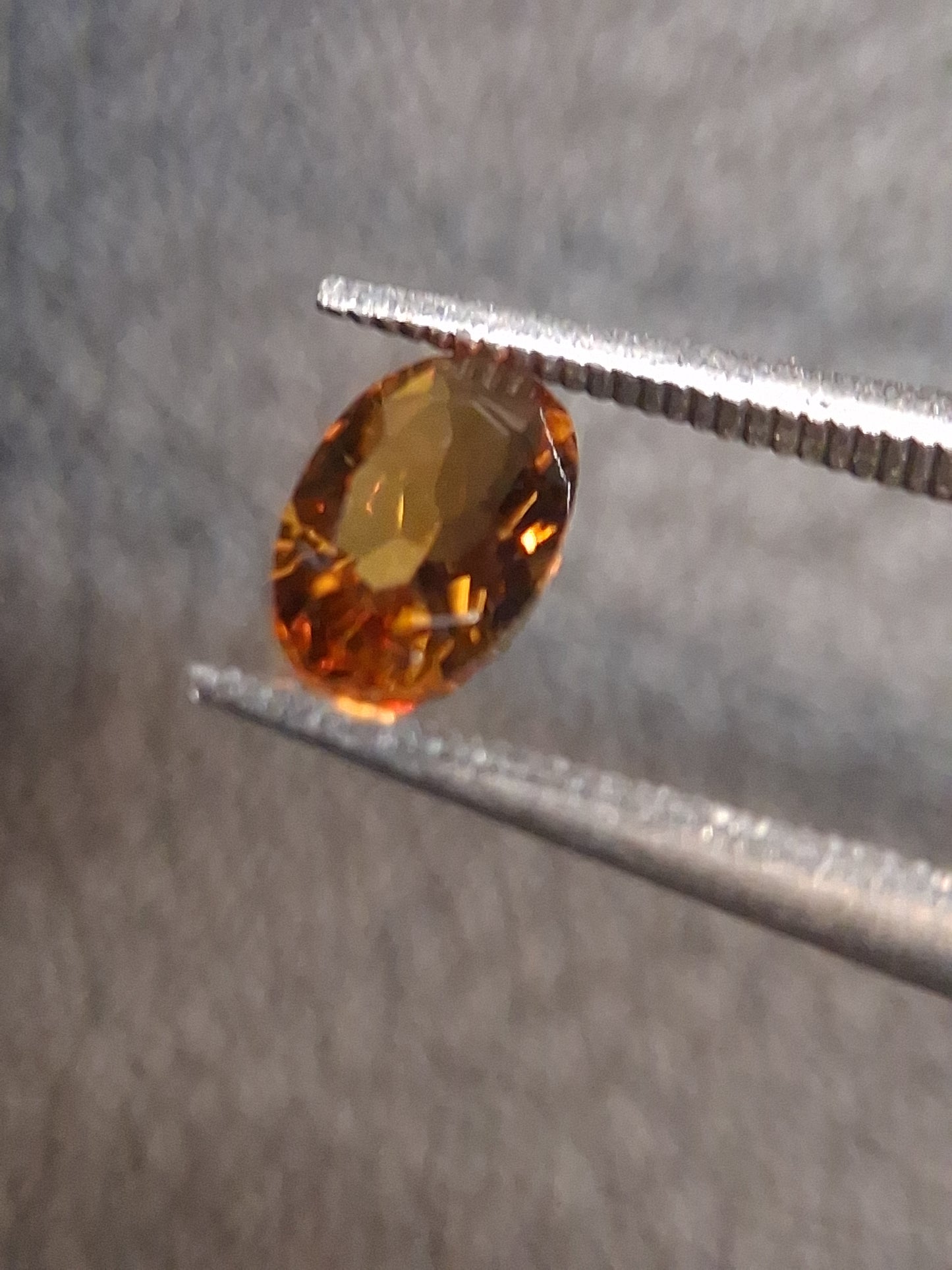 Natural Citrine – Faceted Oval Cut 4x6 mm 0.370 ct Honey Yellow | Loose Gemstone - Natural Gems Belgium