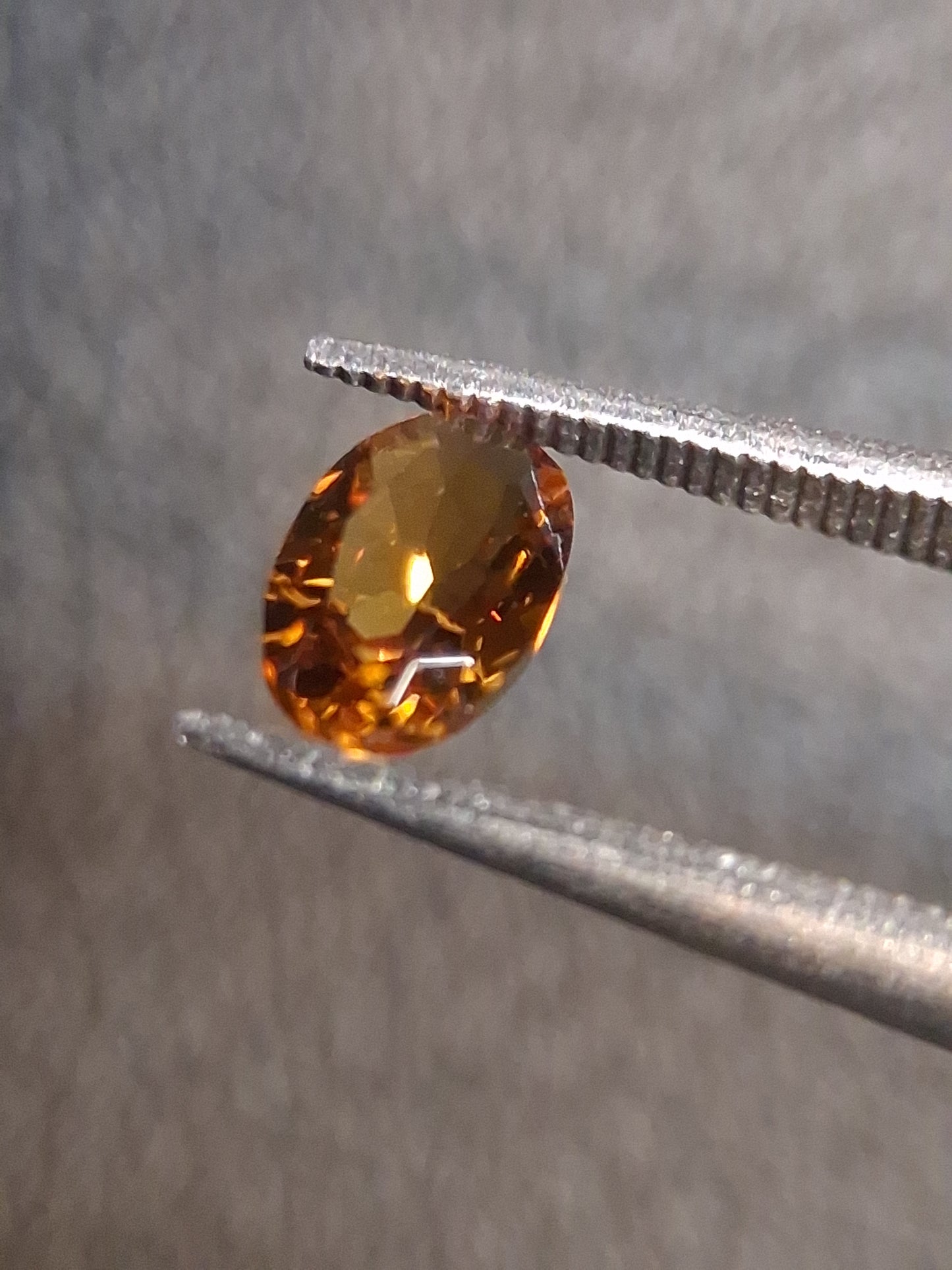 Natural Citrine – Faceted Oval Cut 4x6 mm 0.370 ct Honey Yellow | Loose Gemstone - Natural Gems Belgium