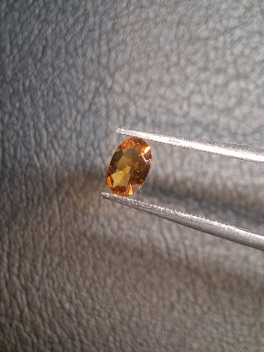 Natural Citrine – Faceted Oval Cut 4x6 mm 0.371 ct Honey Yellow | Loose Gemstone - Natural Gems Belgium