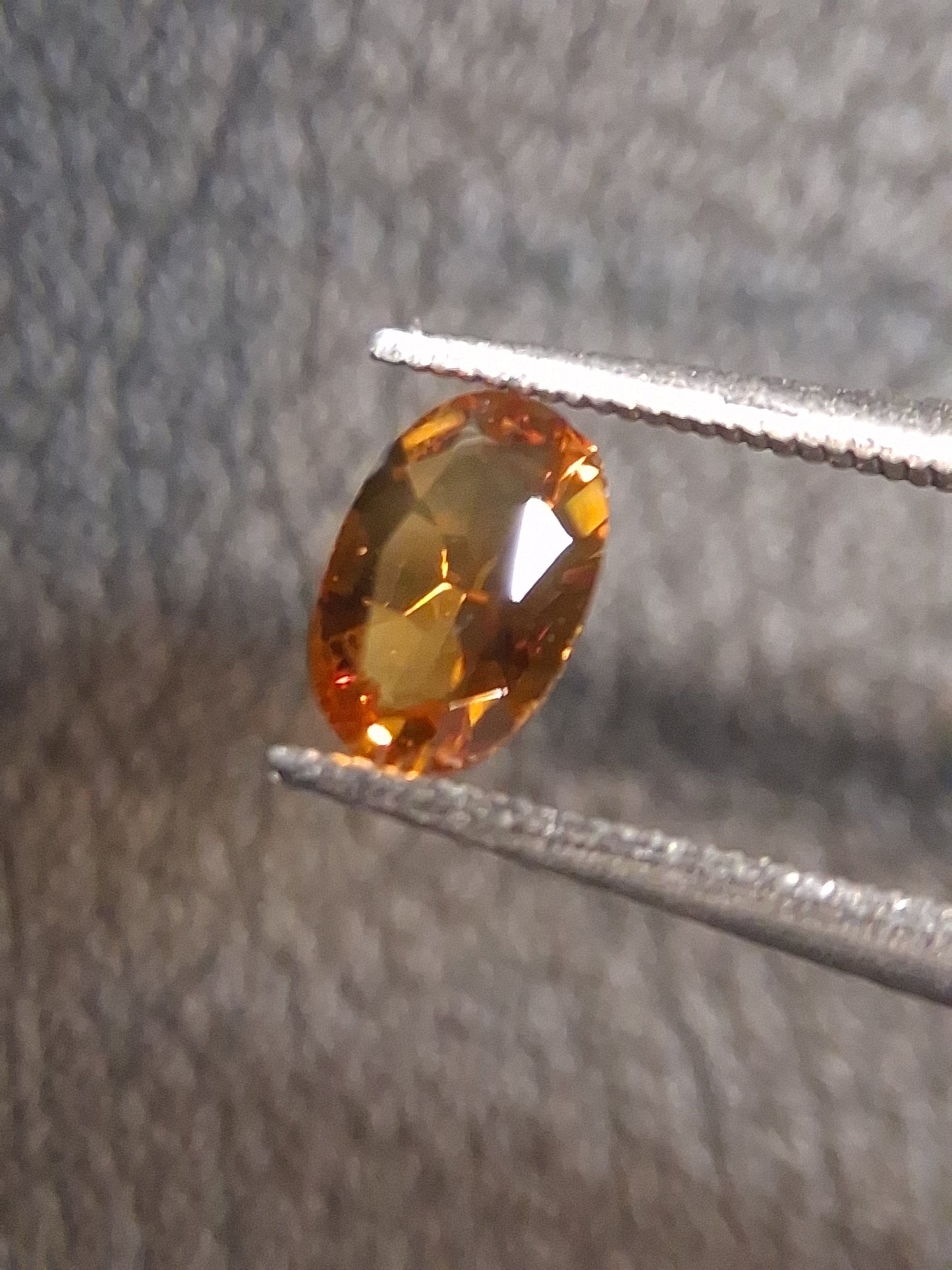 Natural Citrine – Faceted Oval Cut 4x6 mm 0.371 ct Honey Yellow | Loose Gemstone - Natural Gems Belgium