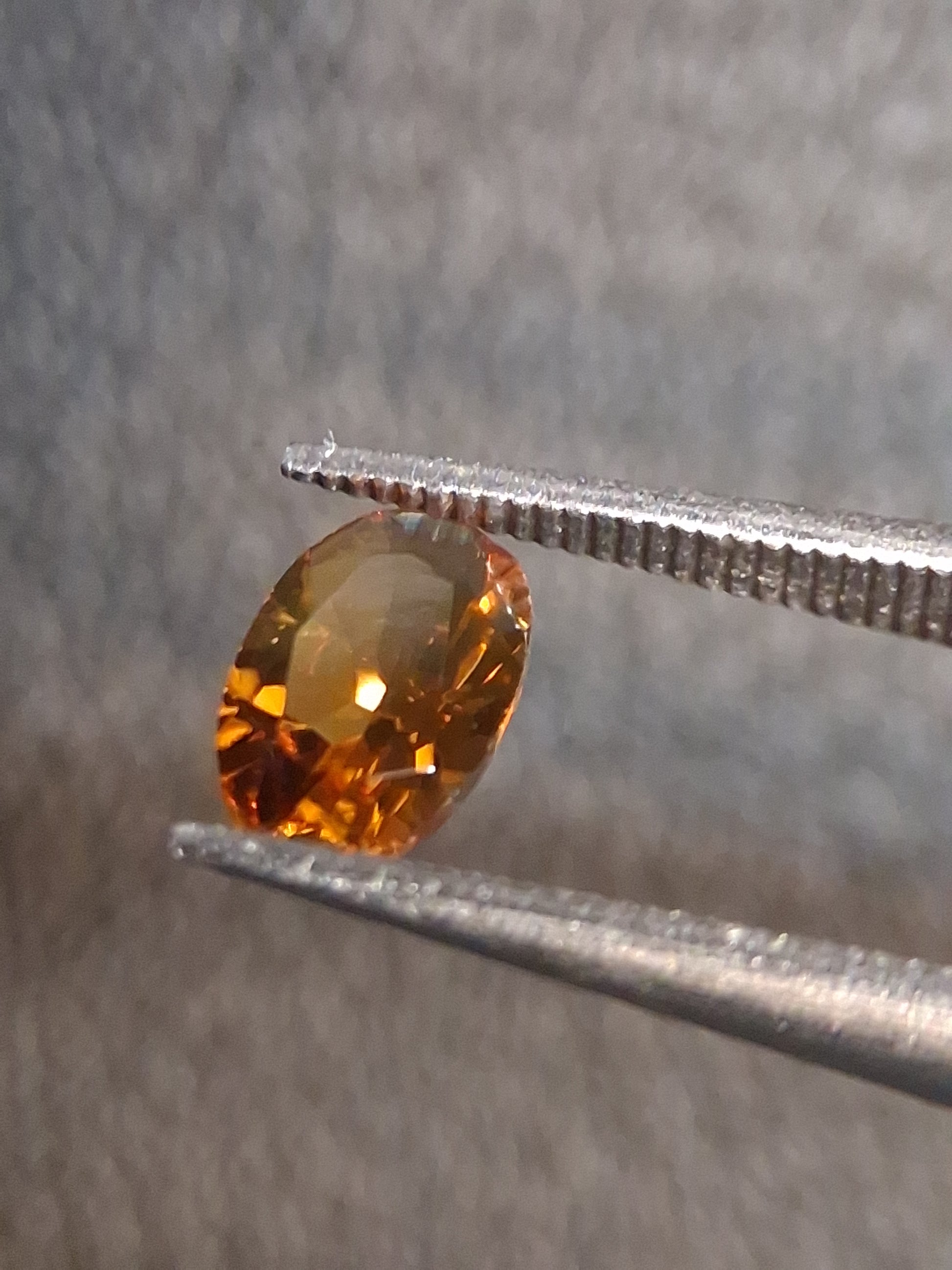 Natural Citrine – Faceted Oval Cut 4x6 mm 0.371 ct Honey Yellow | Loose Gemstone - Natural Gems Belgium