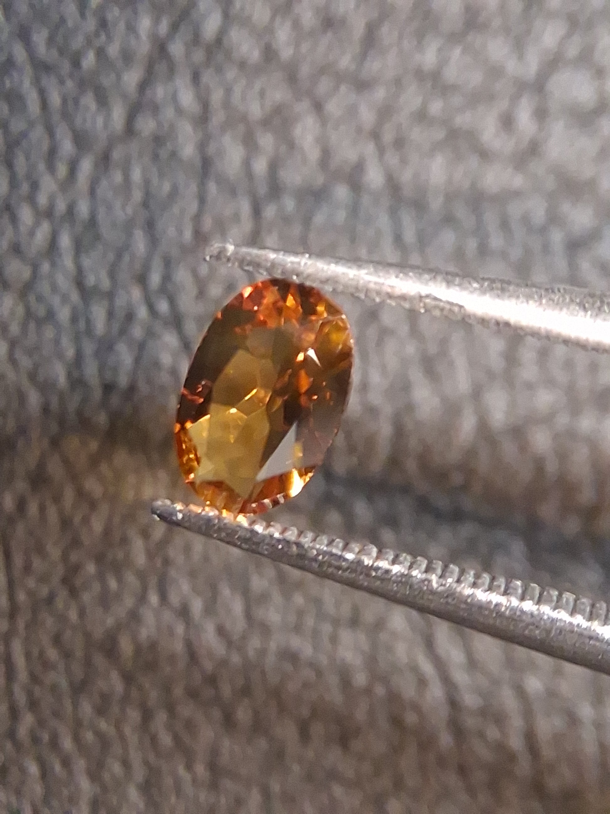 Natural Citrine – Faceted Oval Cut 4x6 mm 0.371 ct Honey Yellow | Loose Gemstone - Natural Gems Belgium