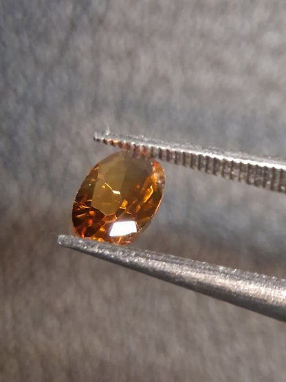 Natural Citrine – Faceted Oval Cut 4x6 mm 0.371 ct Honey Yellow | Loose Gemstone - Natural Gems Belgium