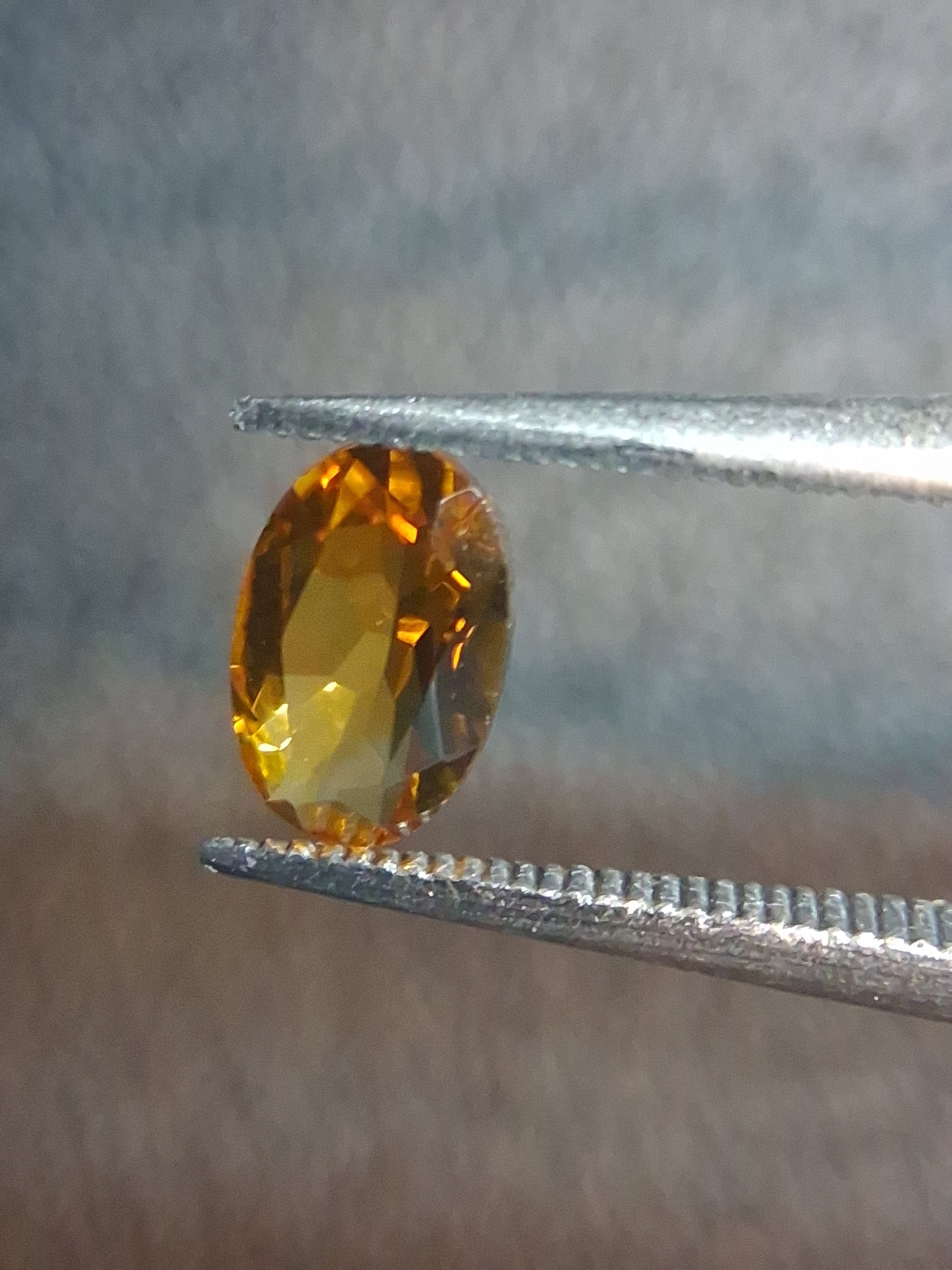 Natural Citrine – Faceted Oval Cut 4x6 mm 0.369 ct Honey Yellow | Loose Gemstone - Natural Gems Belgium