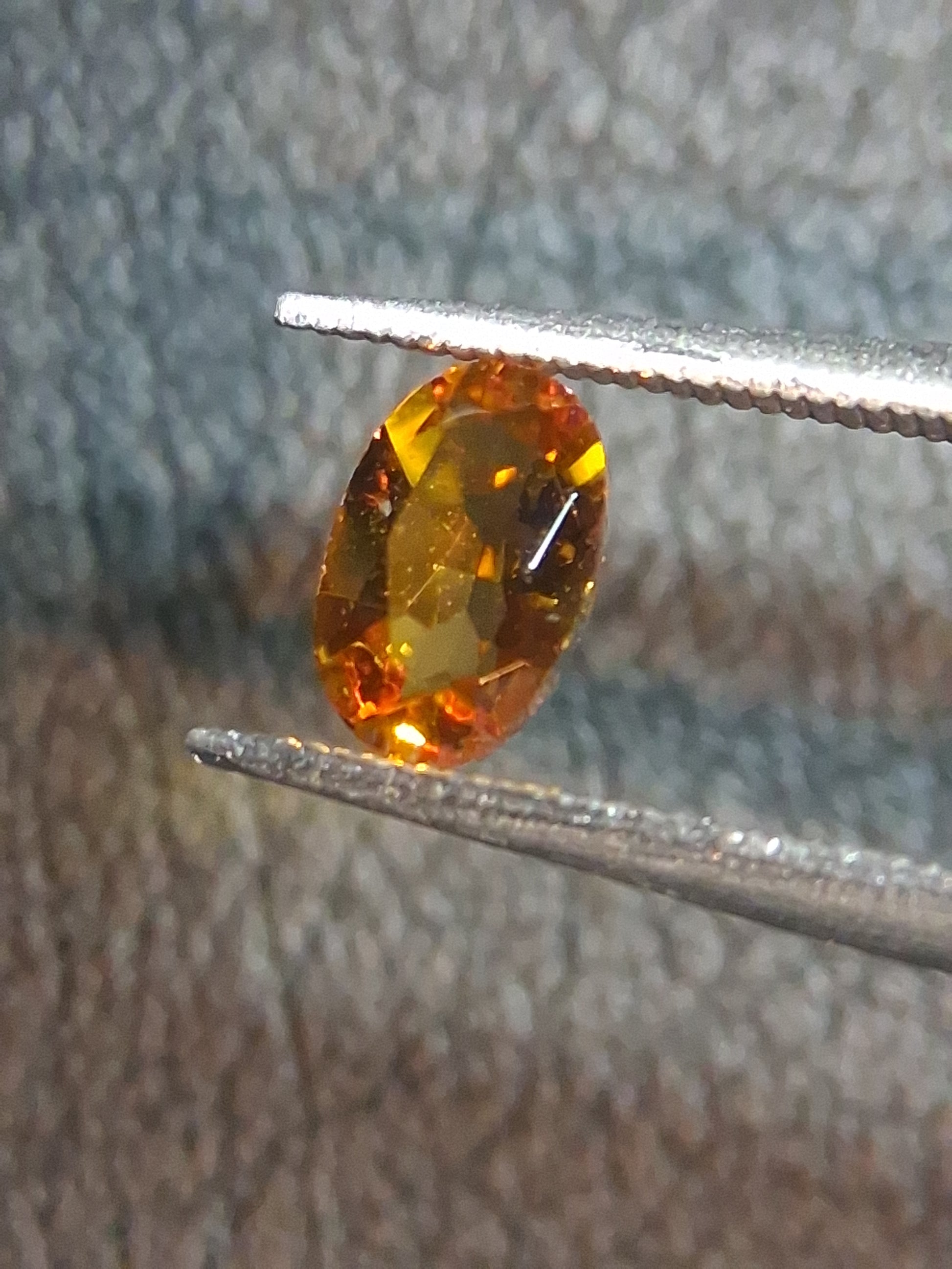 Natural Citrine – Faceted Oval Cut 4x6 mm 0.368 ct Honey Yellow | Loose Gemstone - Natural Gems Belgium