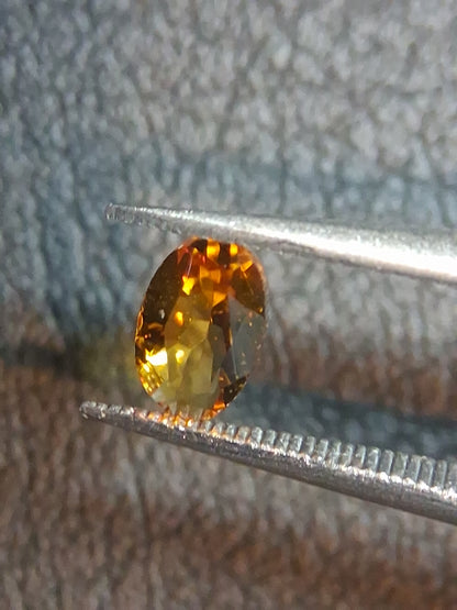 Natural Citrine – Faceted Oval Cut 4x6 mm 0.368 ct Honey Yellow | Loose Gemstone - Natural Gems Belgium