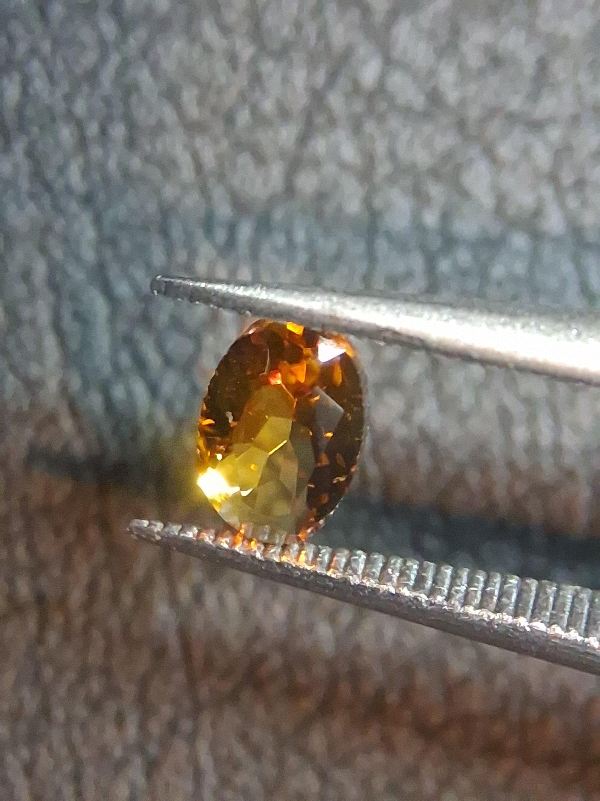 Natural Citrine – Faceted Oval Cut 4x6 mm 0.368 ct Honey Yellow | Loose Gemstone - Natural Gems Belgium