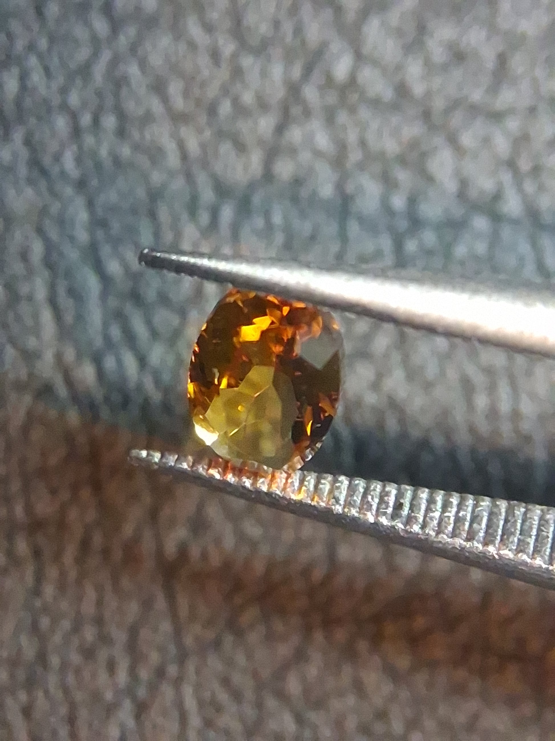 Natural Citrine – Faceted Oval Cut 4x6 mm 0.368 ct Honey Yellow | Loose Gemstone - Natural Gems Belgium