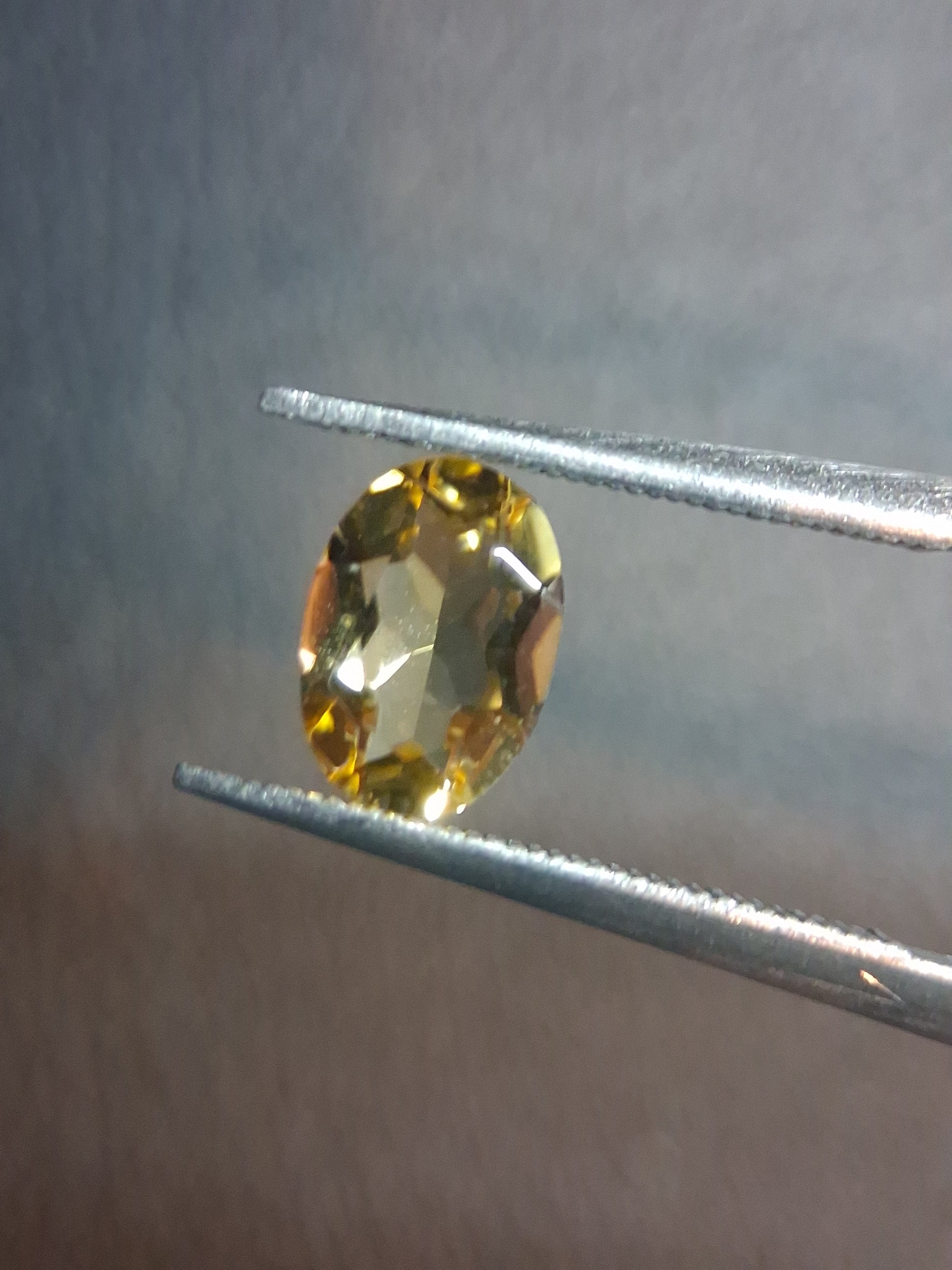 Natural Citrine – Faceted Oval Cut 5x7 mm 0.694 ct Sunlight Yellow | Loose Gemstone - Natural Gems Belgium