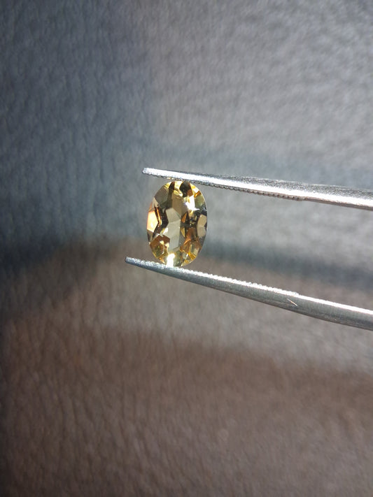 Natural Citrine – Faceted Oval Cut 5x7 mm 0.696 ct Sunlight Yellow | Loose Gemstone - Natural Gems Belgium