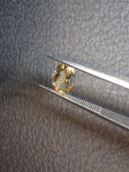 Natural Citrine – Faceted Oval Cut 5x7 mm 0.687 ct Sunlight Yellow | Loose Gemstone - Natural Gems Belgium