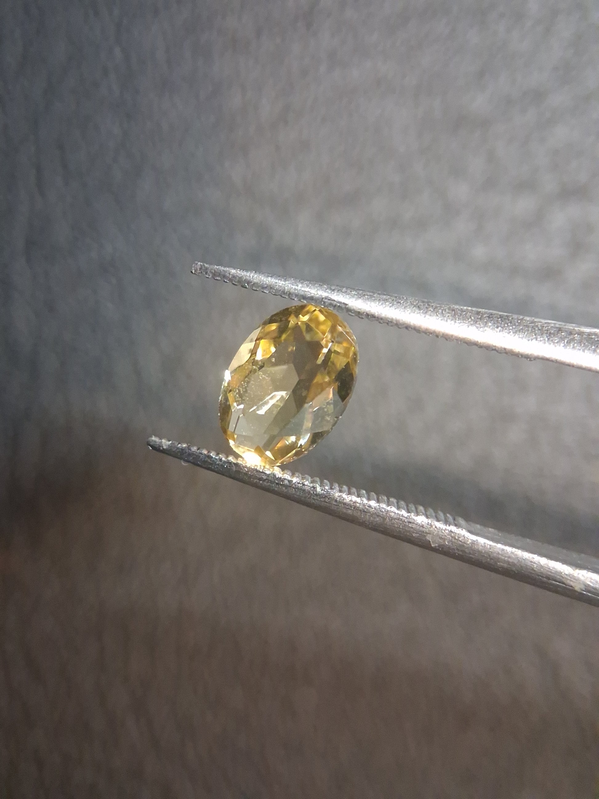 Natural Citrine – Faceted Oval Cut 5x7 mm 0.800 ct Sunlight Yellow | Loose Gemstone - Natural Gems Belgium