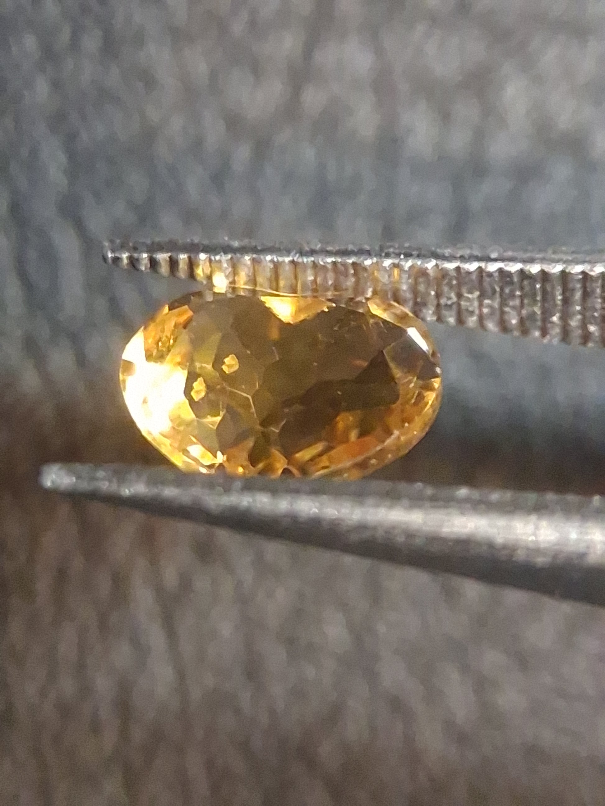 Natural Citrine Gemstone – Faceted Heart Cut 6x6 mm Yellow | Loose Citrine Stone - Natural Gems Belgium