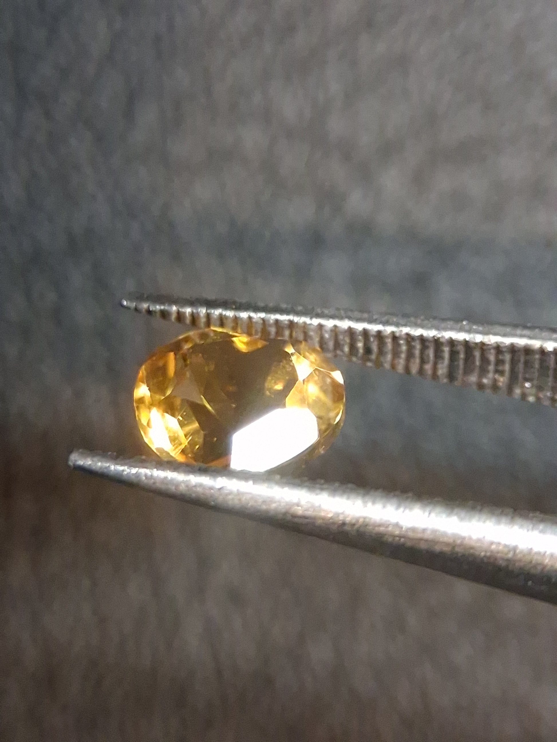 Natural Citrine Gemstone – Faceted Heart Cut 6x6 mm Yellow | Loose Citrine Stone 0.725 ct - Natural Gems Belgium