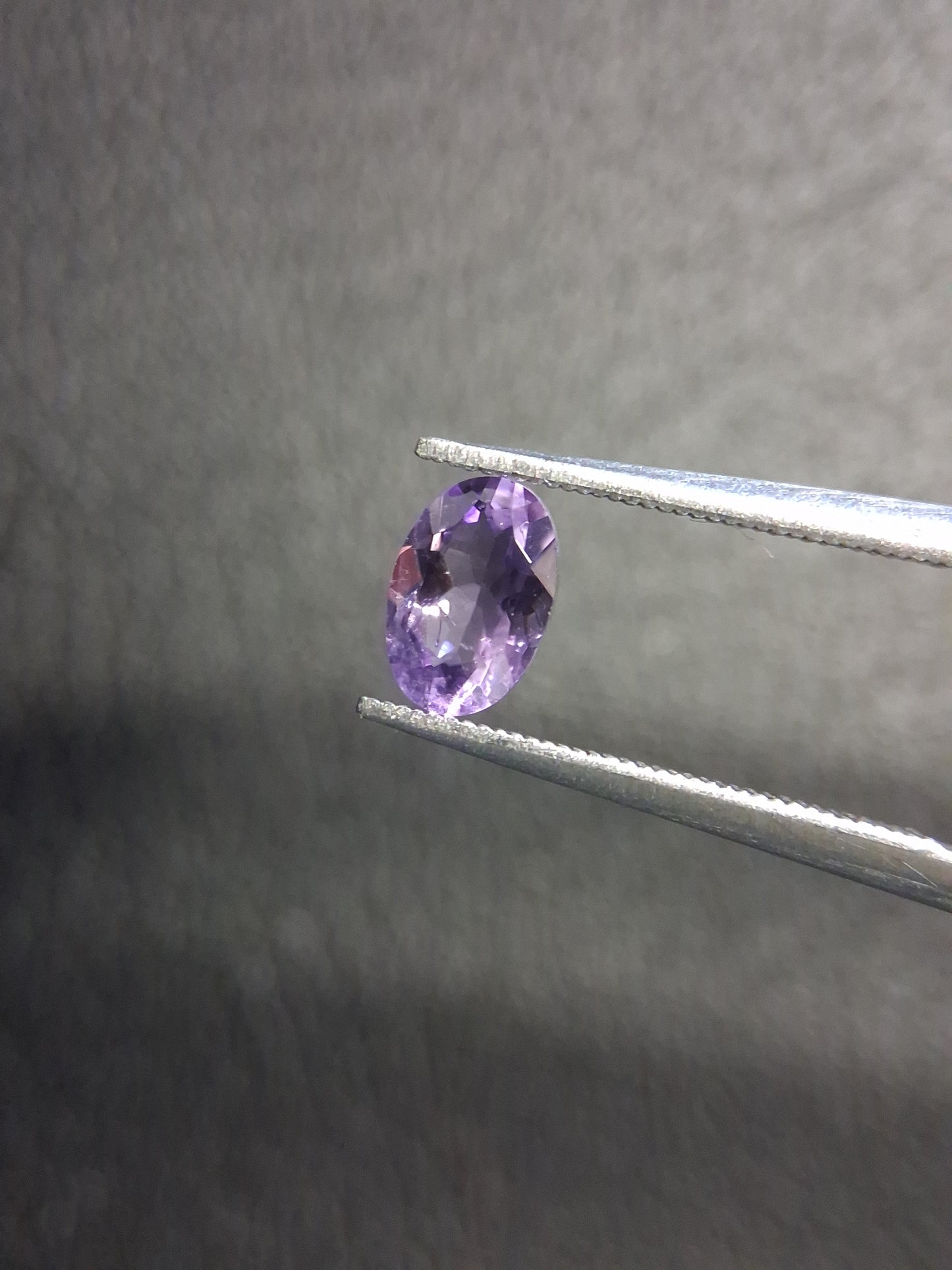 Medium Purple Amethyst Oval Faceted 0.435 ct – Natural Amethyst Gemstone - Natural Gems Belgium