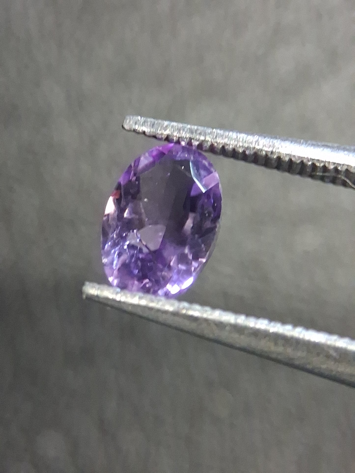 Medium Purple Amethyst Oval Faceted 0.435 ct – Natural Amethyst Gemstone - Natural Gems Belgium