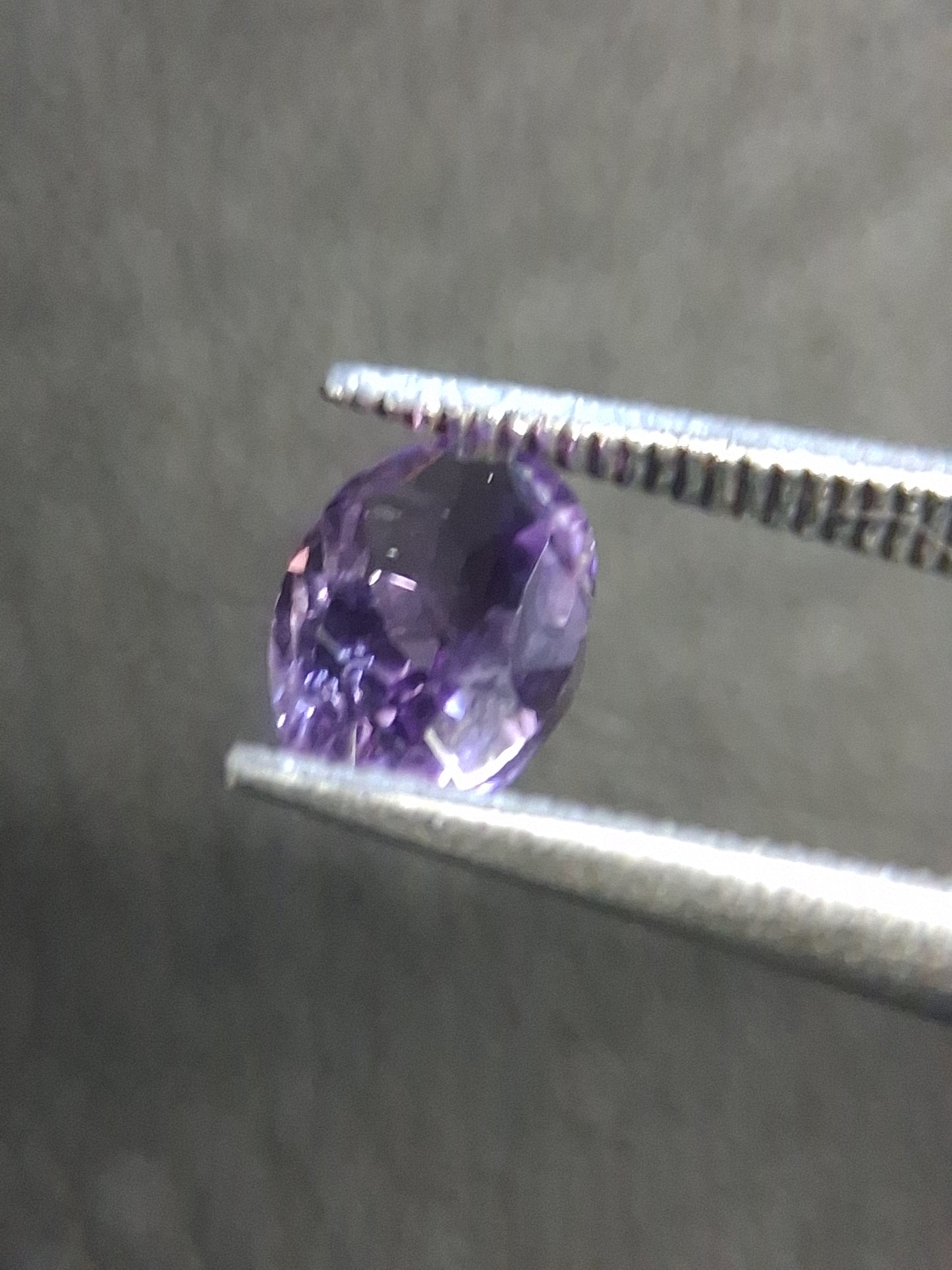 Medium Purple Amethyst Oval Faceted 0.435 ct – Natural Amethyst Gemstone - Natural Gems Belgium