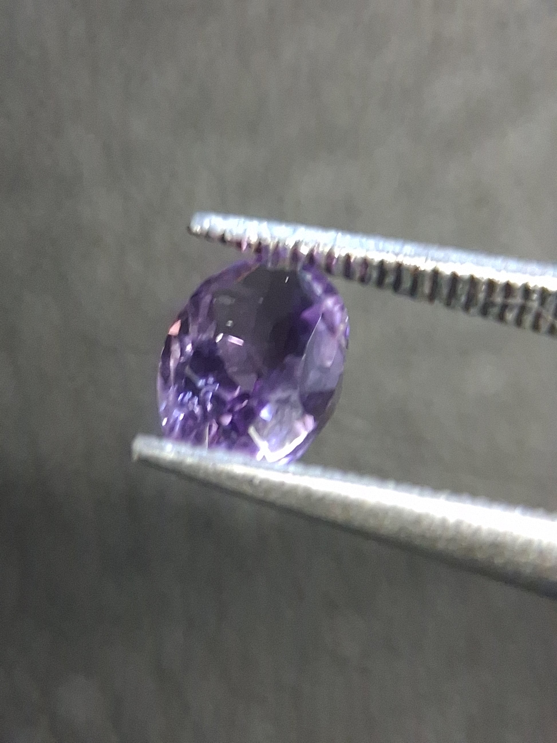 Medium Purple Amethyst Oval Faceted 0.435 ct – Natural Amethyst Gemstone - Natural Gems Belgium