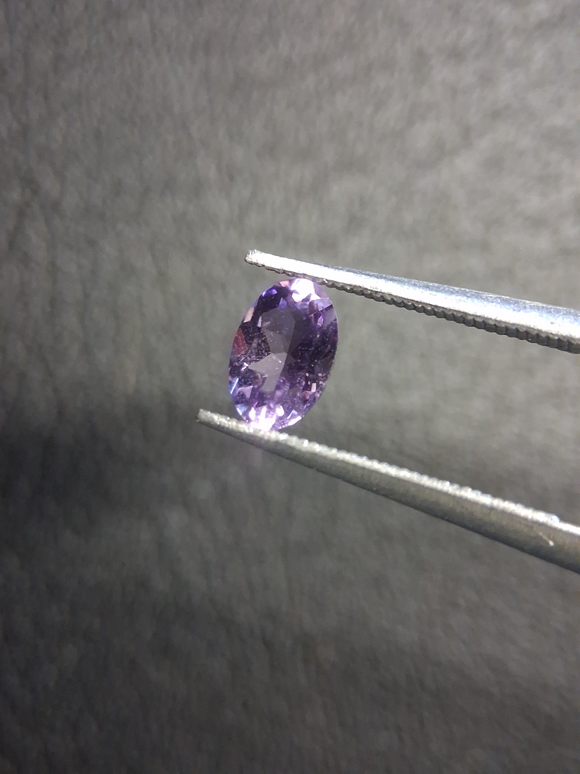 Medium Purple Amethyst Oval Faceted 0.465 ct – Natural Amethyst Gemstone - Natural Gems Belgium