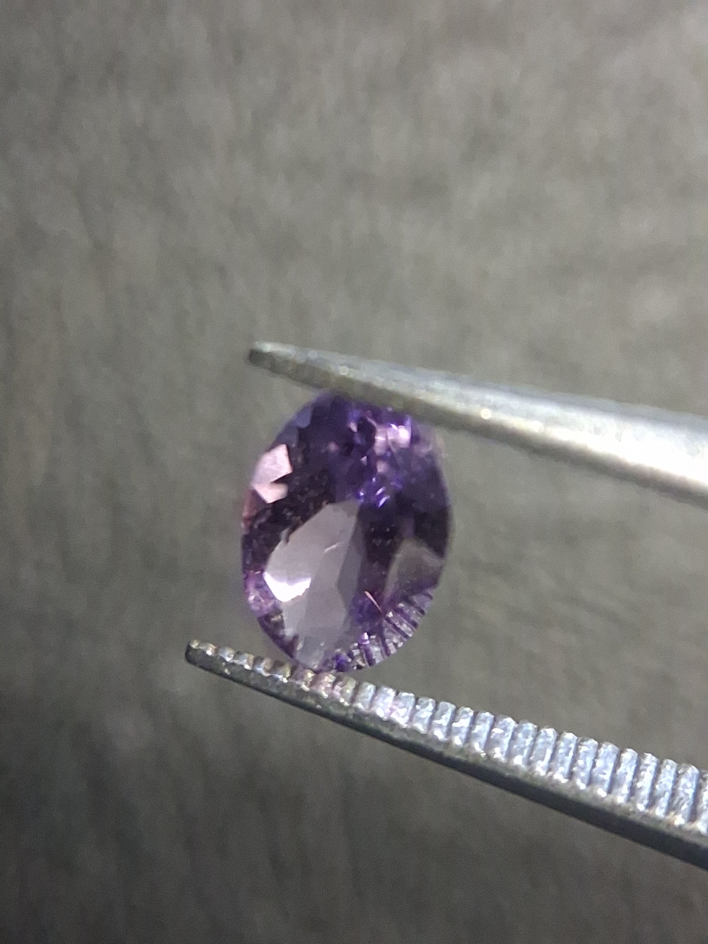 Medium Purple Amethyst Oval Faceted 0.465 ct – Natural Amethyst Gemstone - Natural Gems Belgium