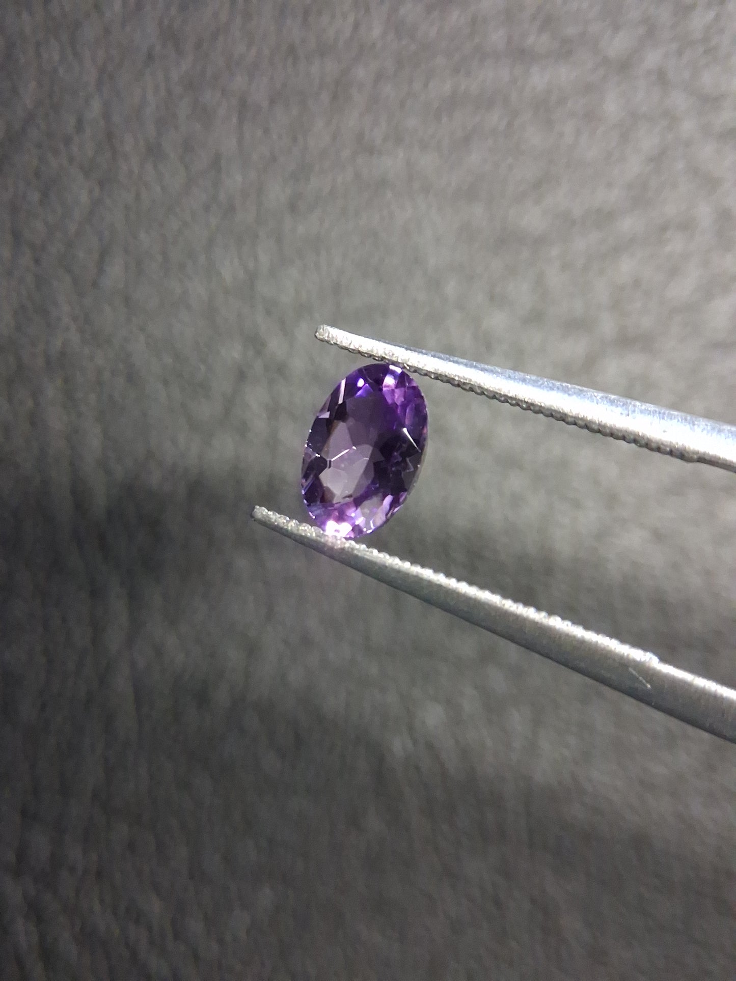 Medium Purple Amethyst Oval Faceted 0.445 ct – Natural Amethyst Gemstone - Natural Gems Belgium