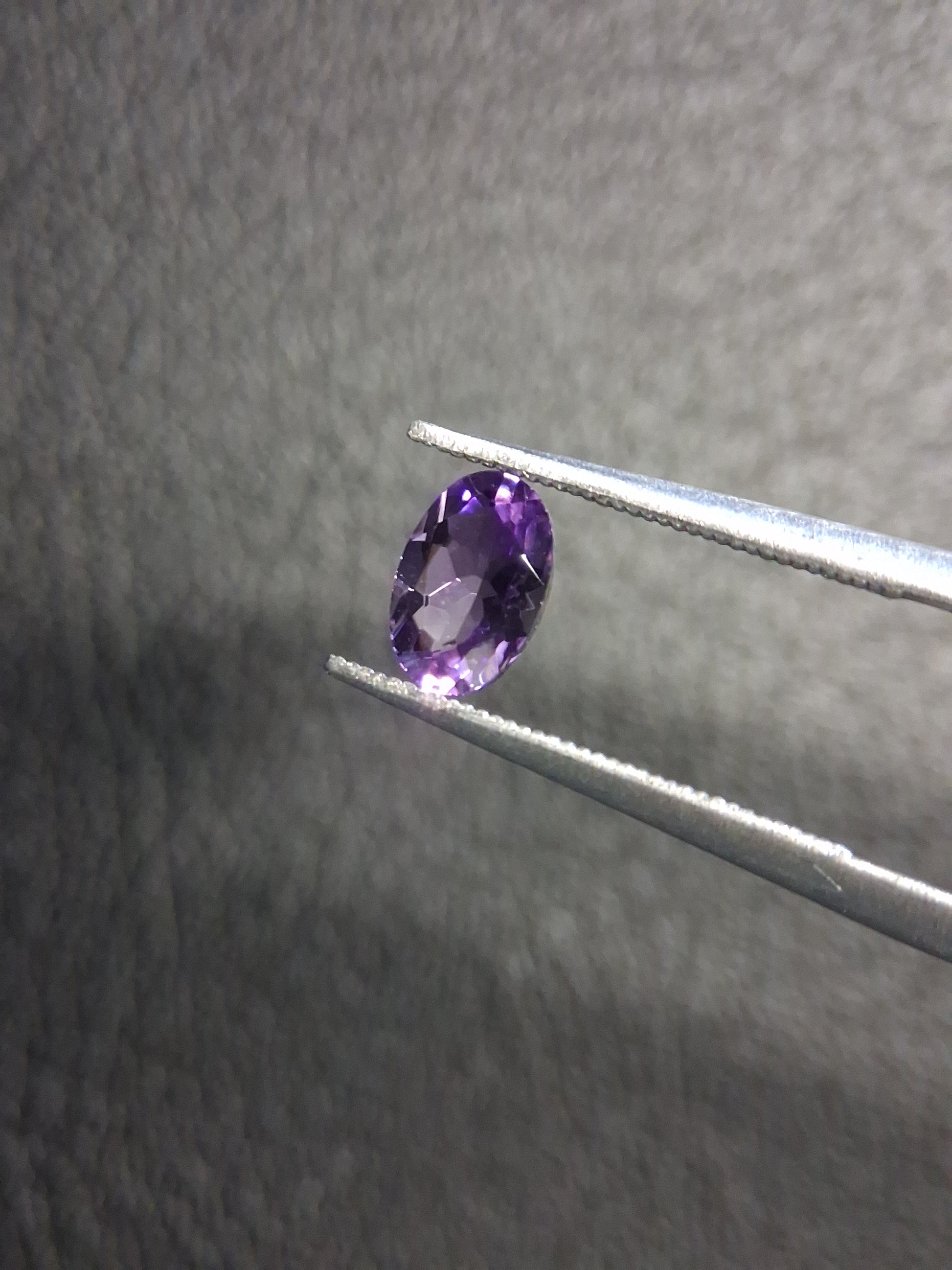 Medium Purple Amethyst Oval Faceted 0.445 ct – Natural Amethyst Gemstone - Natural Gems Belgium