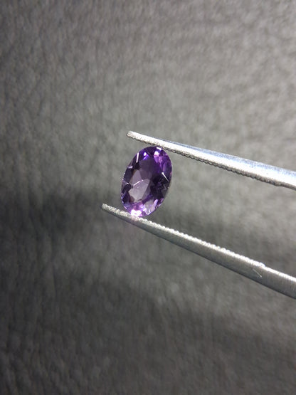 Medium Purple Amethyst Oval Faceted 0.445 ct – Natural Amethyst Gemstone - Natural Gems Belgium