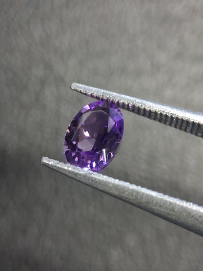 Medium Purple Amethyst Oval Faceted 0.445 ct – Natural Amethyst Gemstone - Natural Gems Belgium