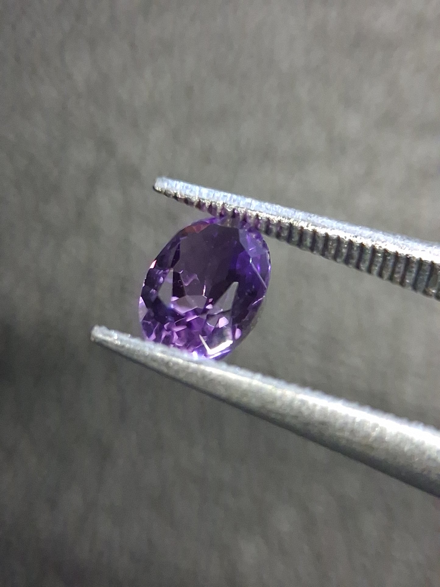 Medium Purple Amethyst Oval Faceted 0.445 ct – Natural Amethyst Gemstone - Natural Gems Belgium