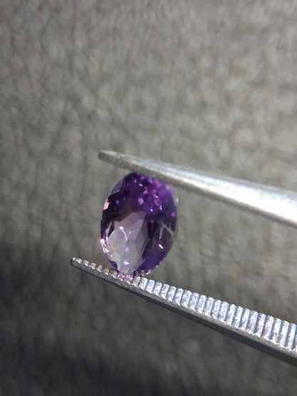 Medium Purple Amethyst Oval Faceted 0.445 ct – Natural Amethyst Gemstone - Natural Gems Belgium