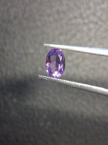 Medium Purple Amethyst Oval Faceted 0.508 ct – Natural Amethyst Gemstone - Natural Gems Belgium