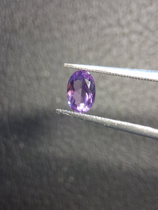 Medium Purple Amethyst Oval Faceted 0.508 ct – Natural Amethyst Gemstone - Natural Gems Belgium