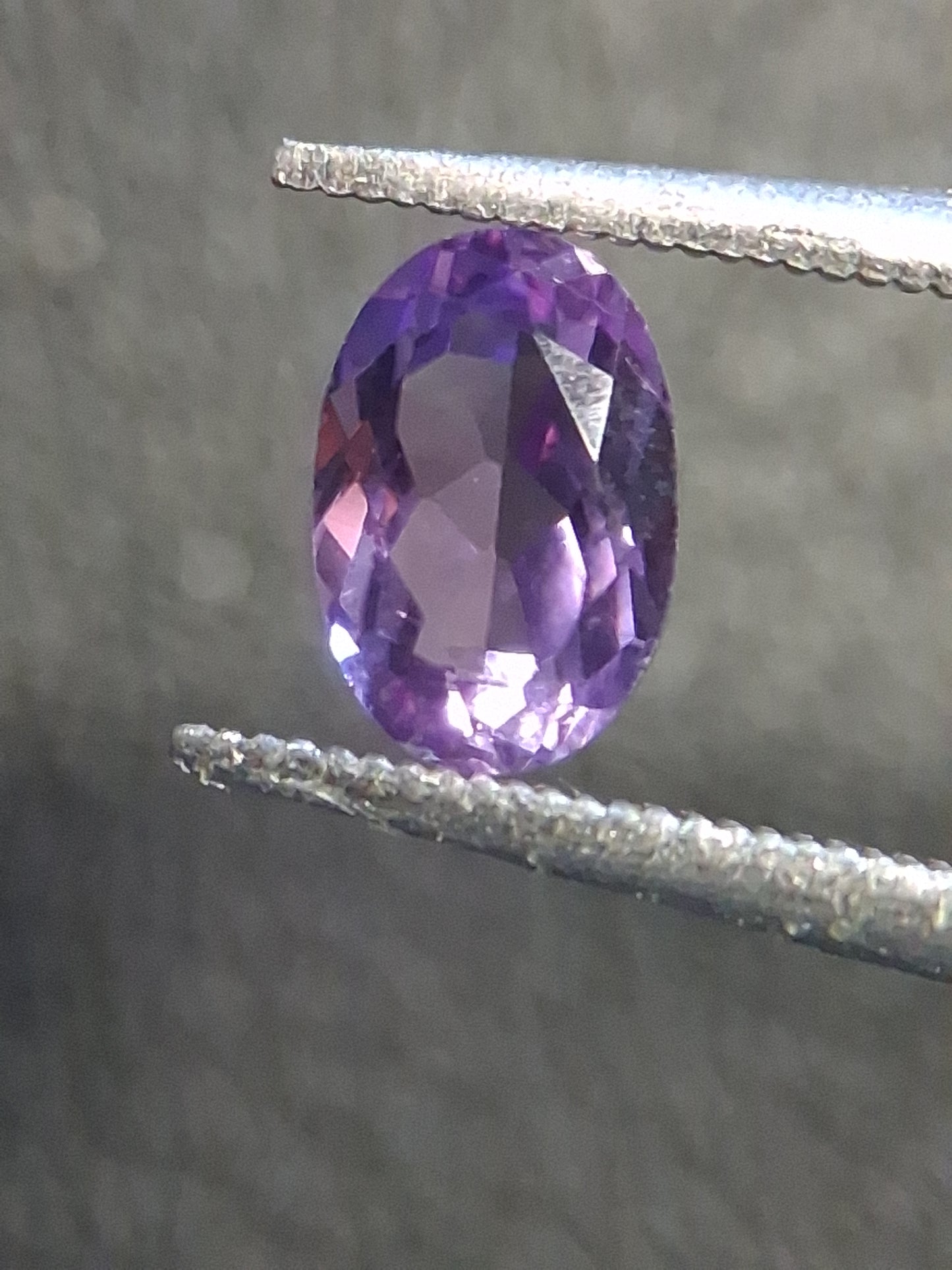 Medium Purple Amethyst Oval Faceted 0.508 ct – Natural Amethyst Gemstone - Natural Gems Belgium