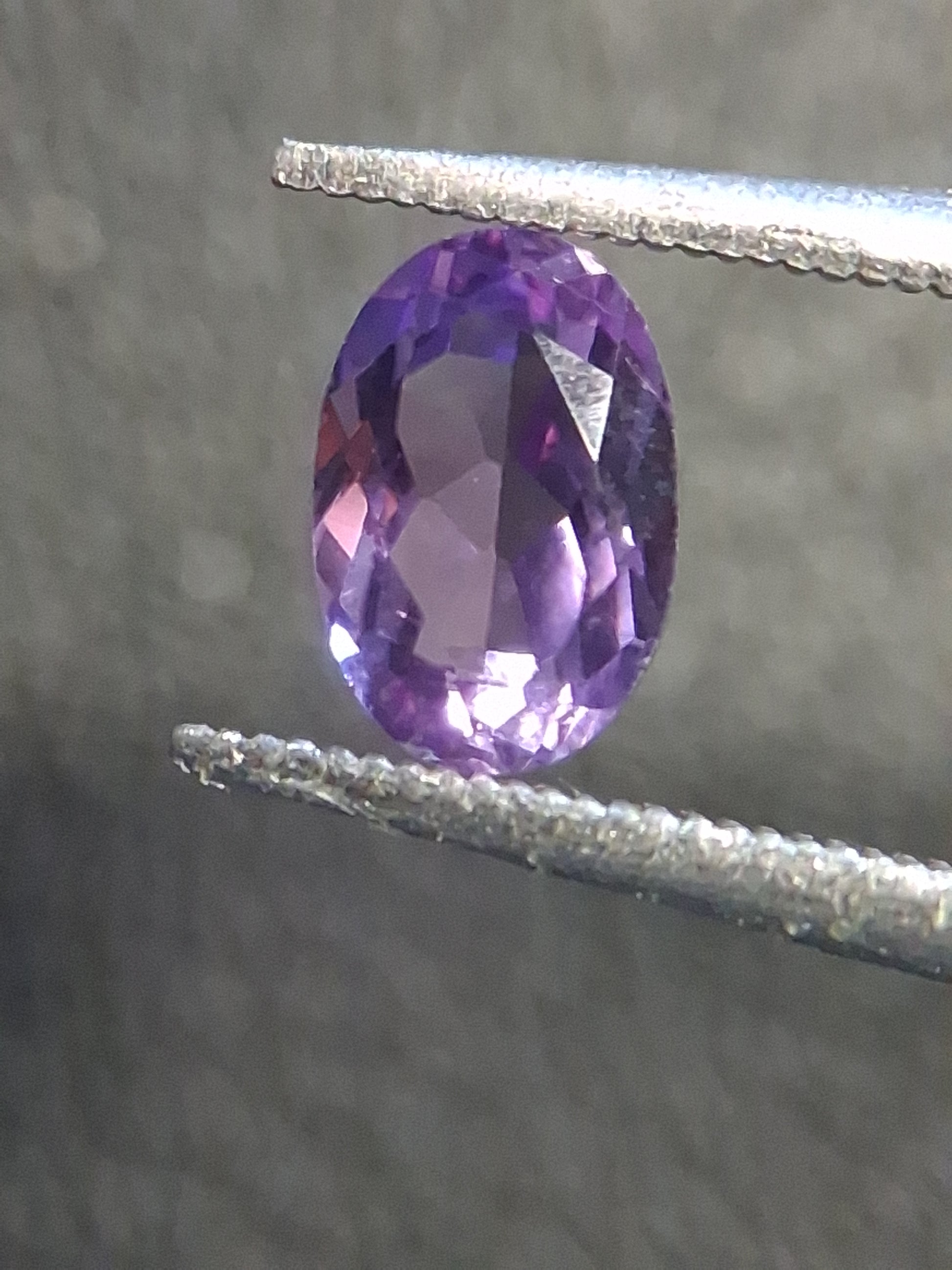 Medium Purple Amethyst Oval Faceted 0.508 ct – Natural Amethyst Gemstone - Natural Gems Belgium