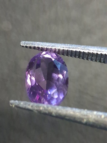 Medium Purple Amethyst Oval Faceted 0.508 ct – Natural Amethyst Gemstone - Natural Gems Belgium