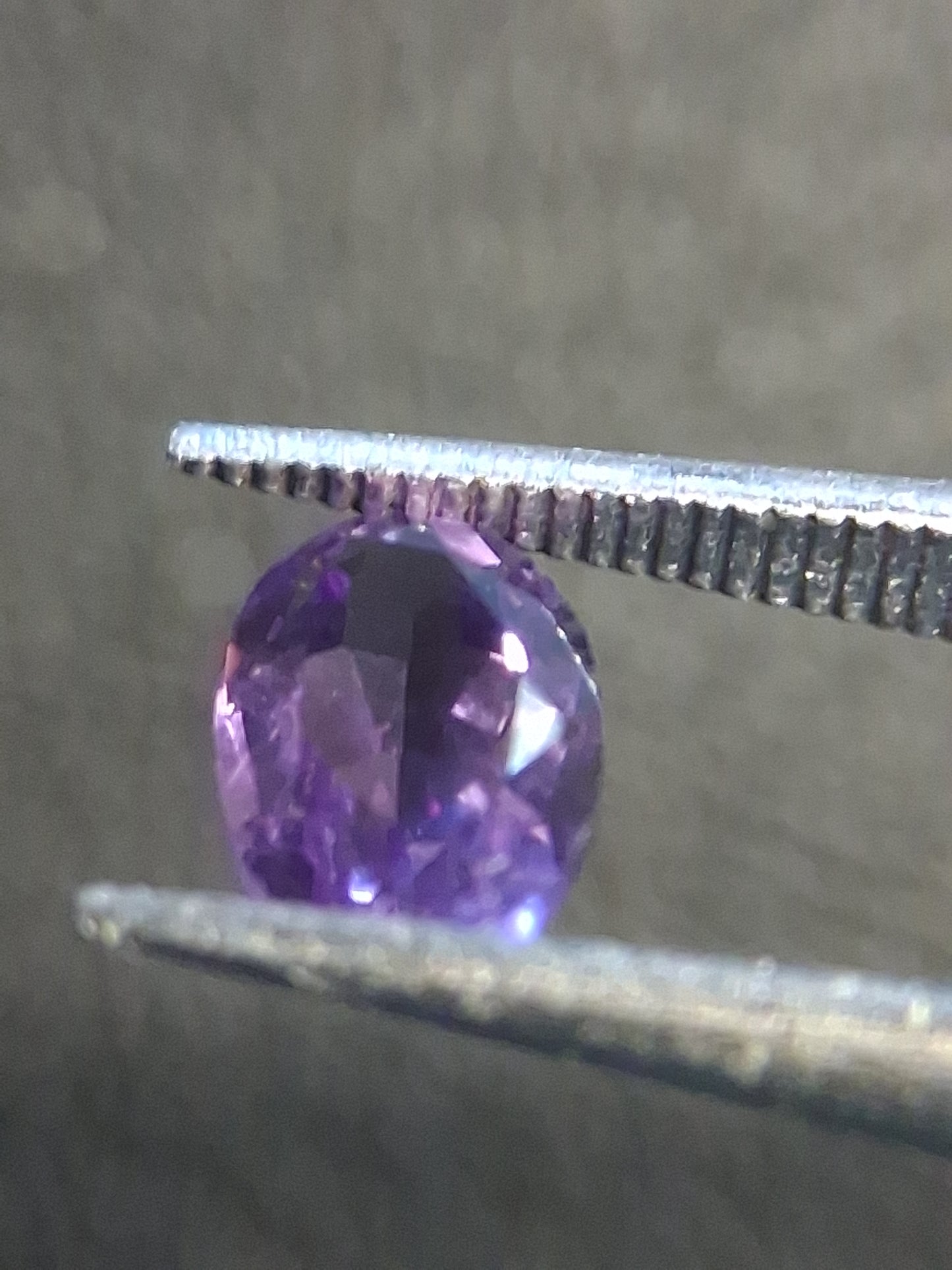 Medium Purple Amethyst Oval Faceted 0.508 ct – Natural Amethyst Gemstone - Natural Gems Belgium