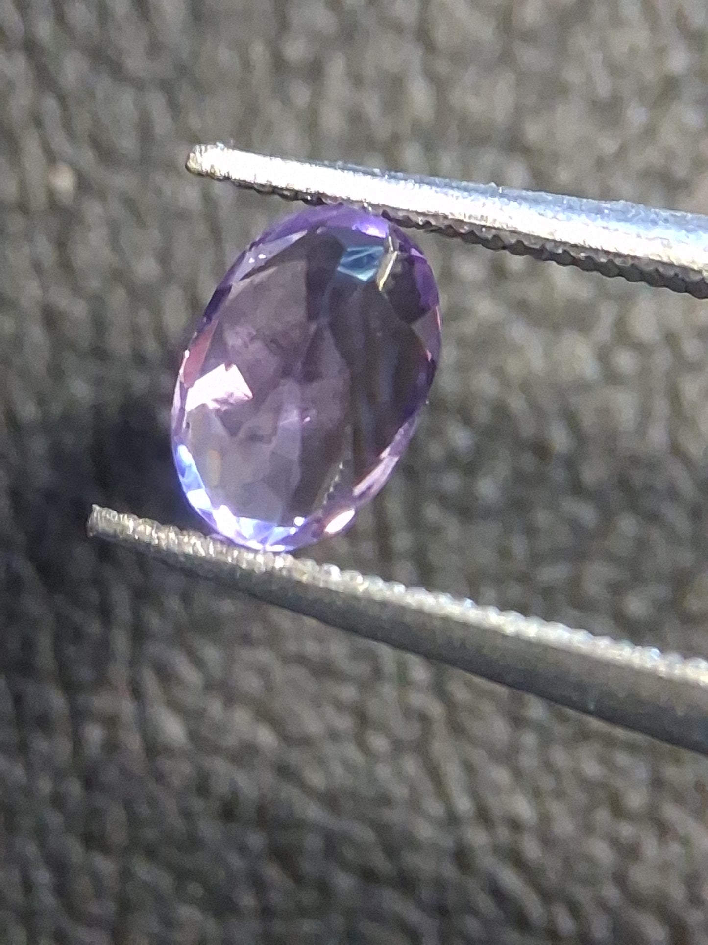 Medium Purple Amethyst Oval Faceted 0.508 ct – Natural Amethyst Gemstone - Natural Gems Belgium