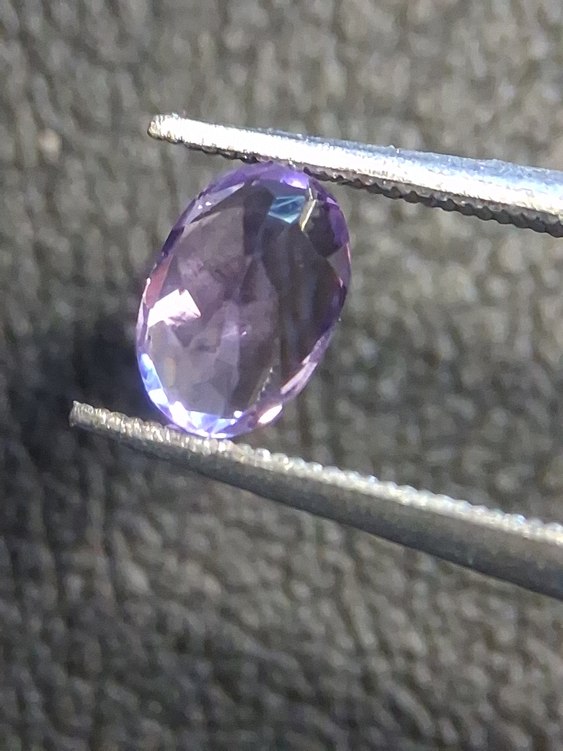 Medium Purple Amethyst Oval Faceted 0.508 ct – Natural Amethyst Gemstone - Natural Gems Belgium