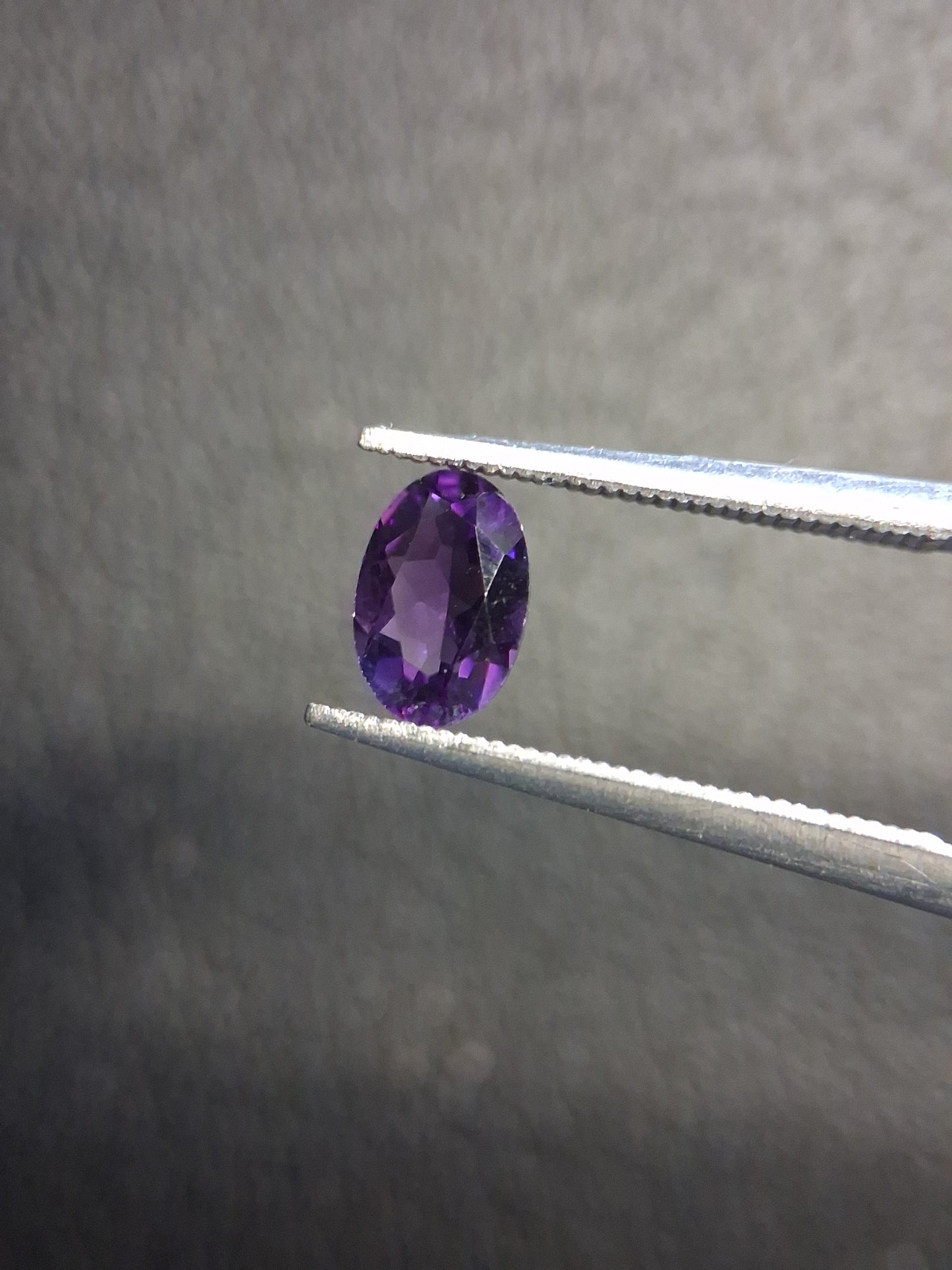 Deep Purple Amethyst Oval Faceted 0.369 ct – Natural Amethyst Gemstone - Natural Gems Belgium