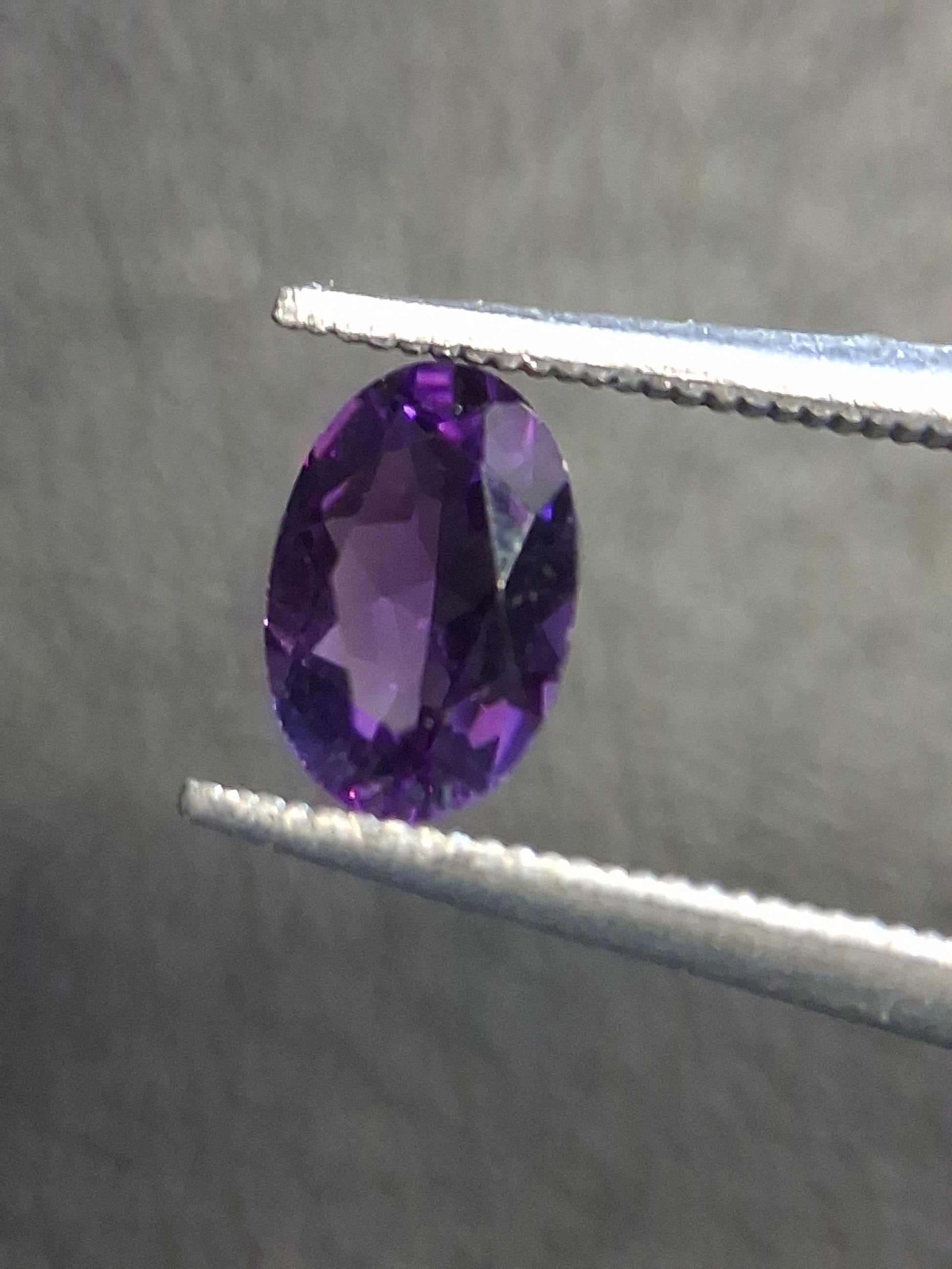 Deep Purple Amethyst Oval Faceted 0.369 ct – Natural Amethyst Gemstone - Natural Gems Belgium