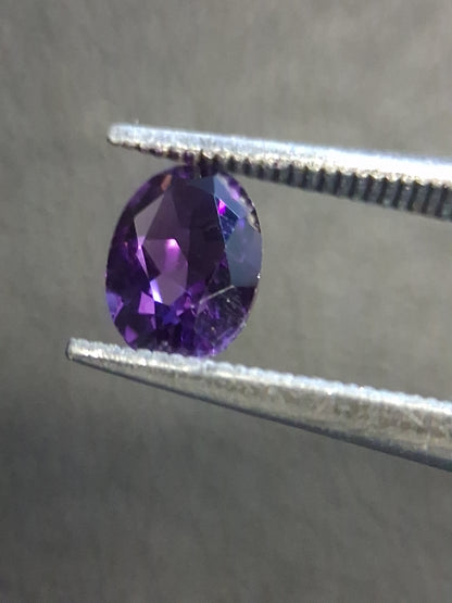 Deep Purple Amethyst Oval Faceted 0.369 ct – Natural Amethyst Gemstone - Natural Gems Belgium